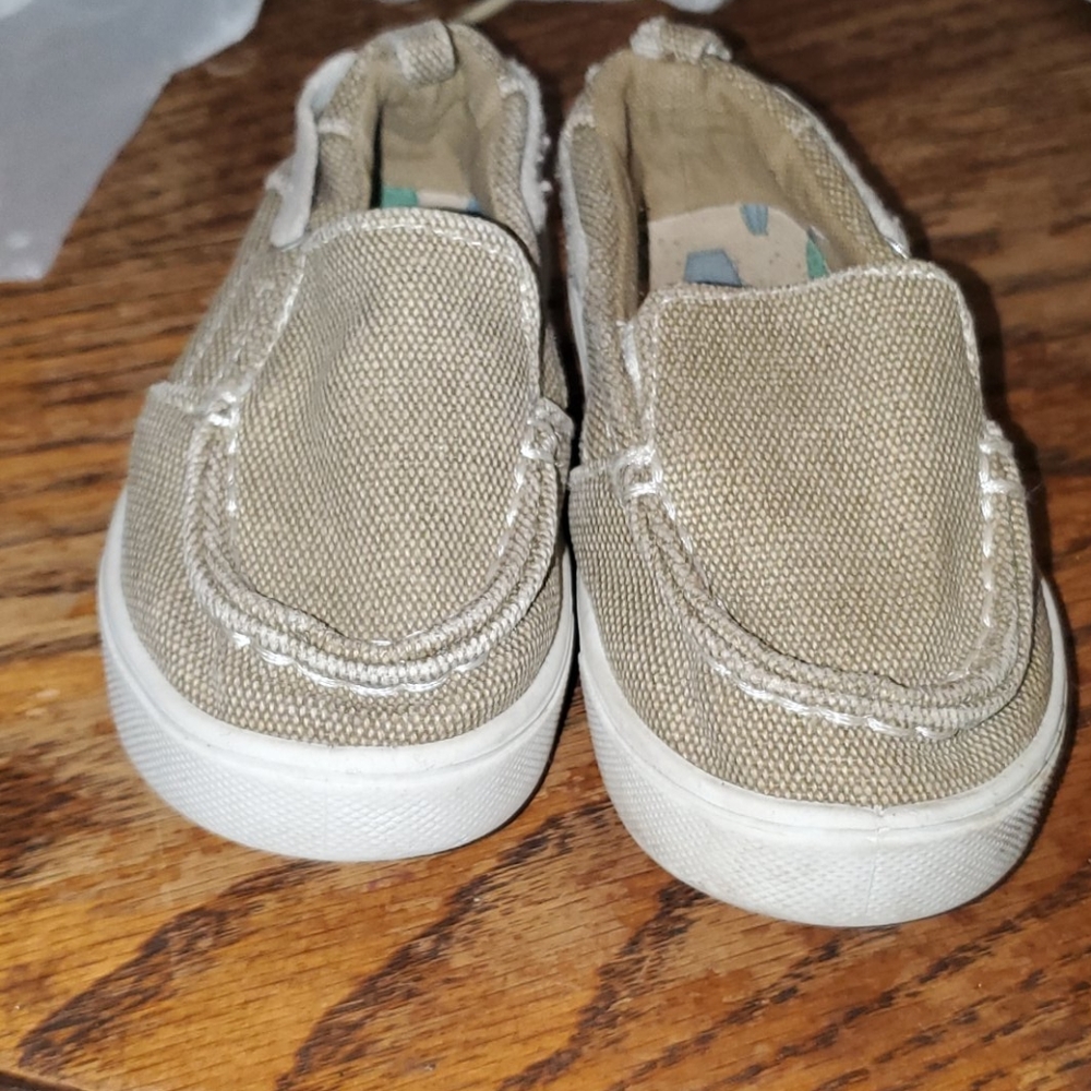 Gently Worn Toddler Khaki Loafers Size 5c